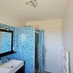 Cadre Idyllique, Piscine Chauffee, 8 Personnes * Bors-de-Montmoreau