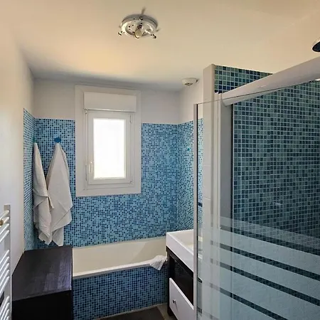 Cadre Idyllique, Piscine Chauffee, 8 Personnes Bors-de-Montmoreau